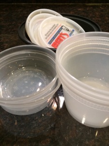 3 large, 2 small, 3 lids